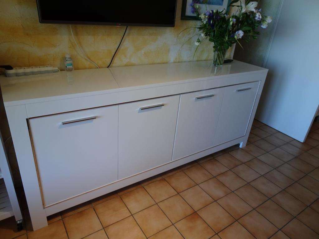 Port F2 Rdc 10 Metres, 25 M2, 5 Personnes